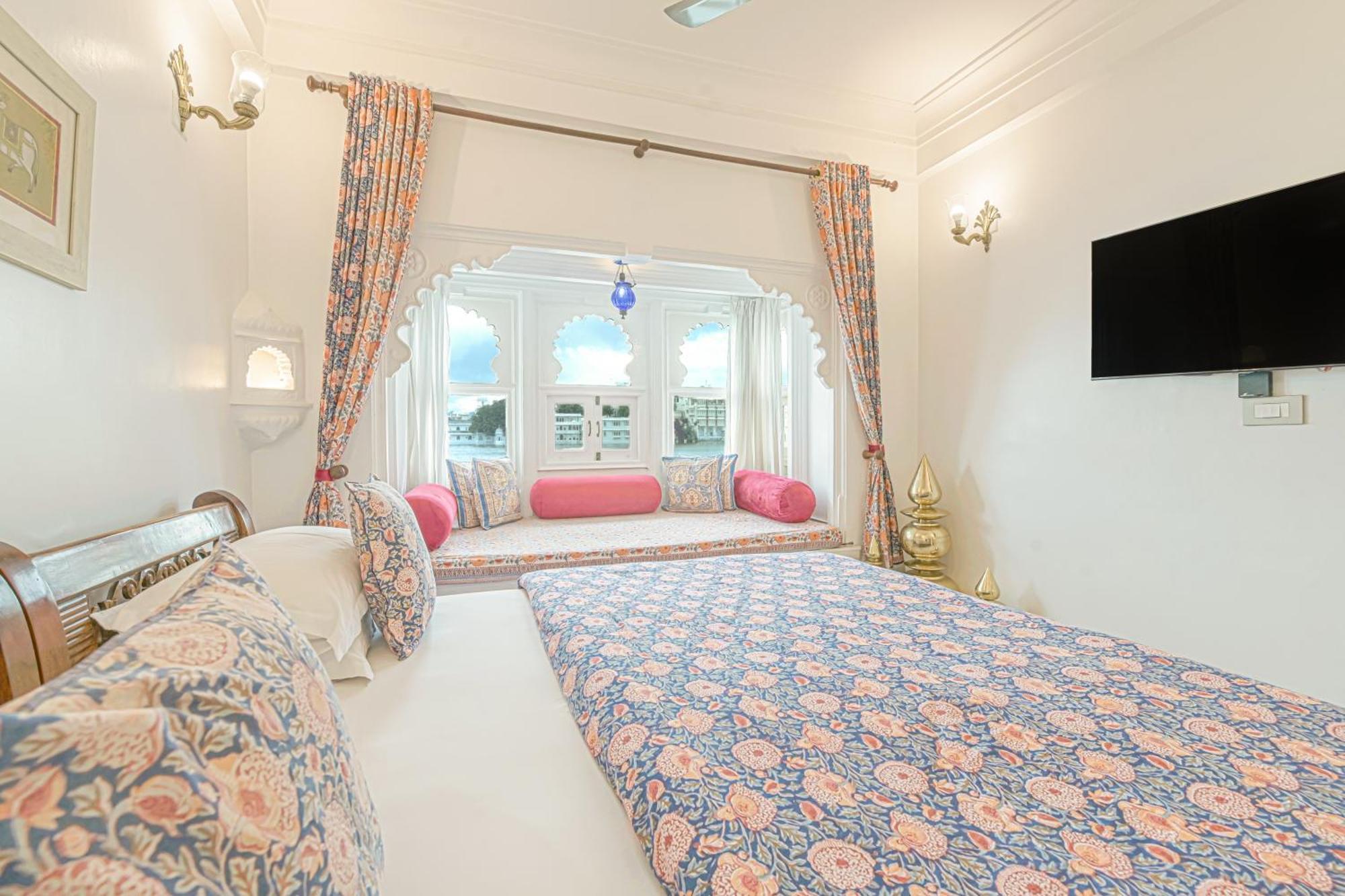 Hotel Jagat Niwas Palace