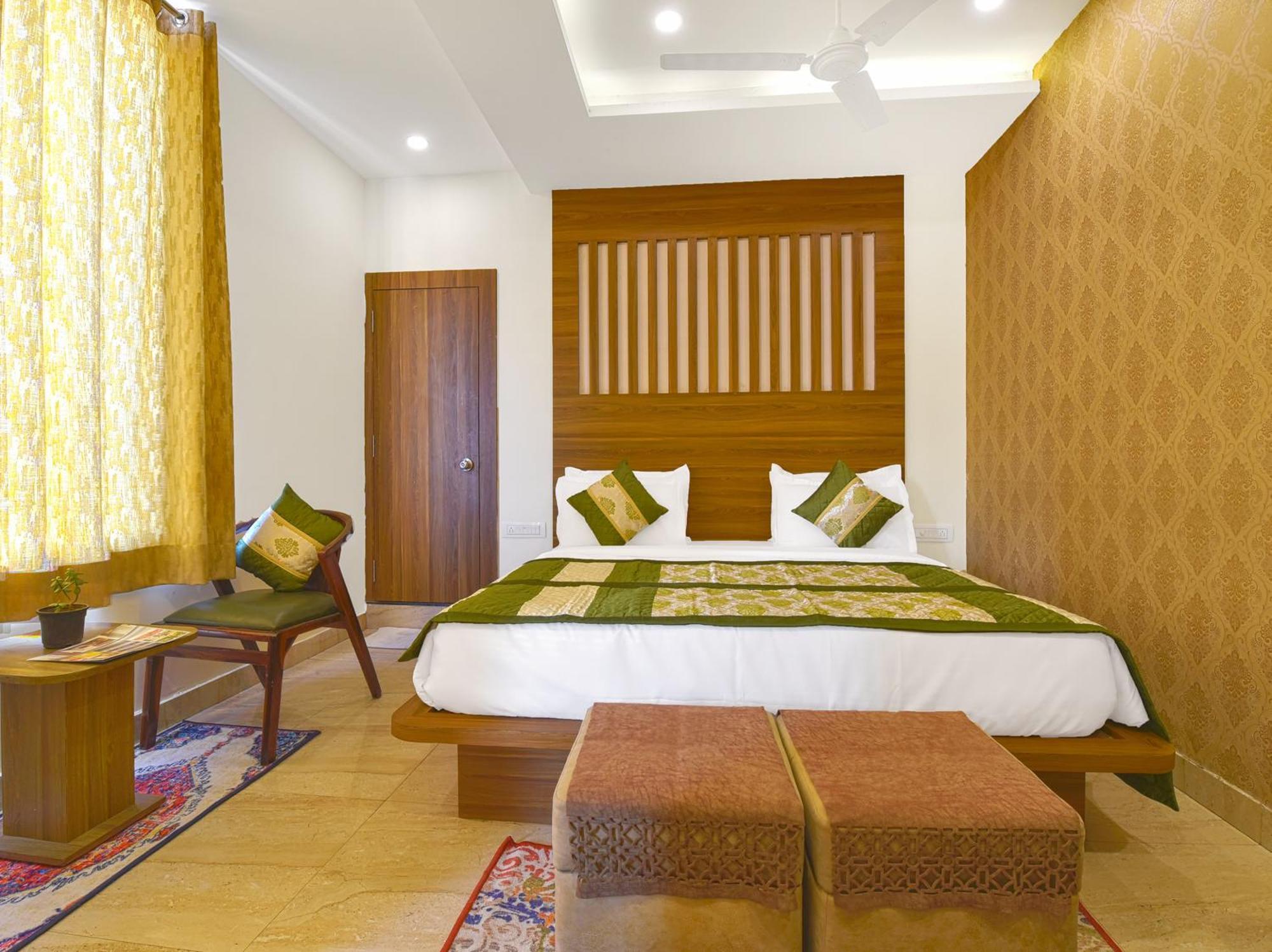 Sky Blu And Rooftop Restaurant Hotel
