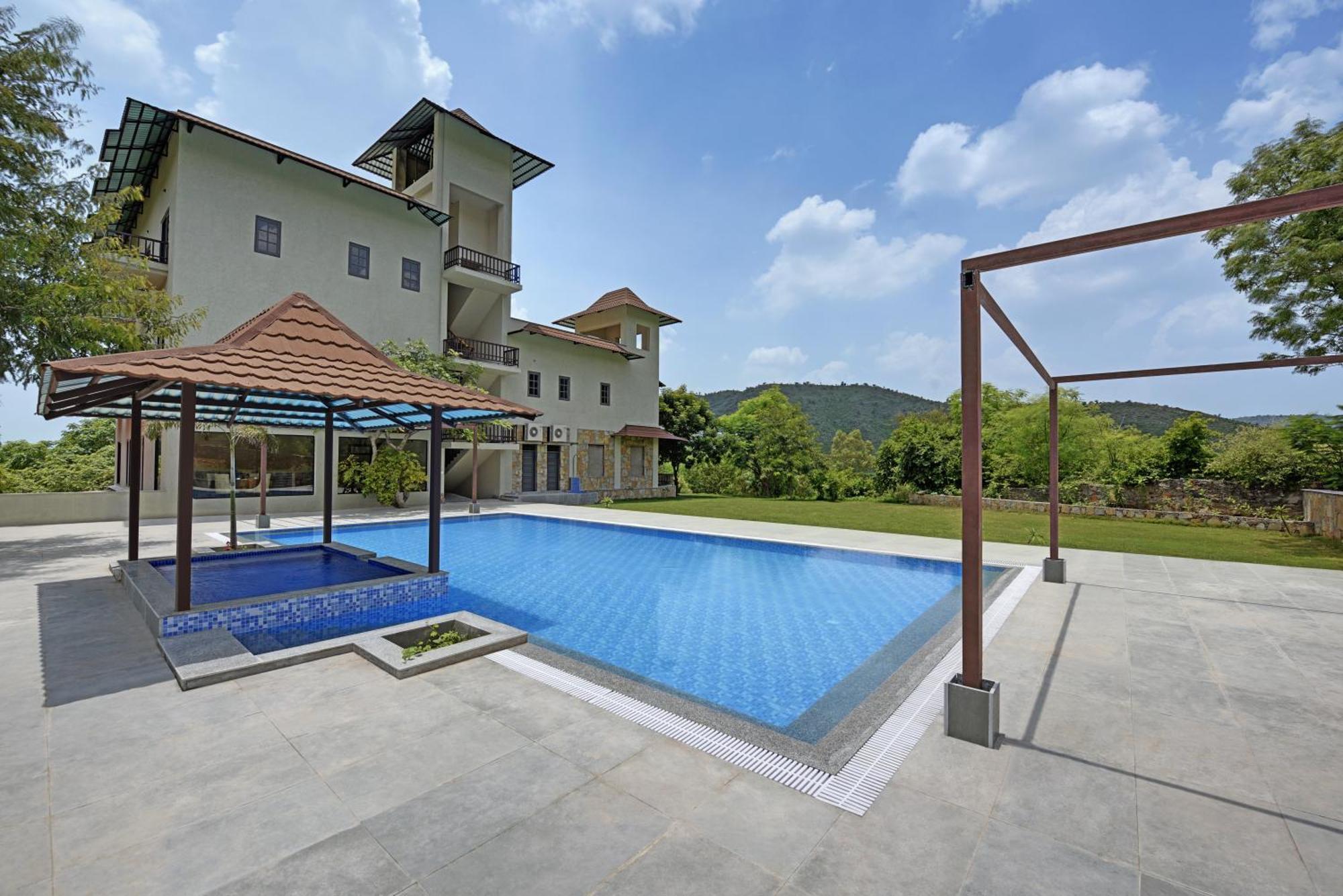 The Hunting - Luxury In Hotel Udaipur