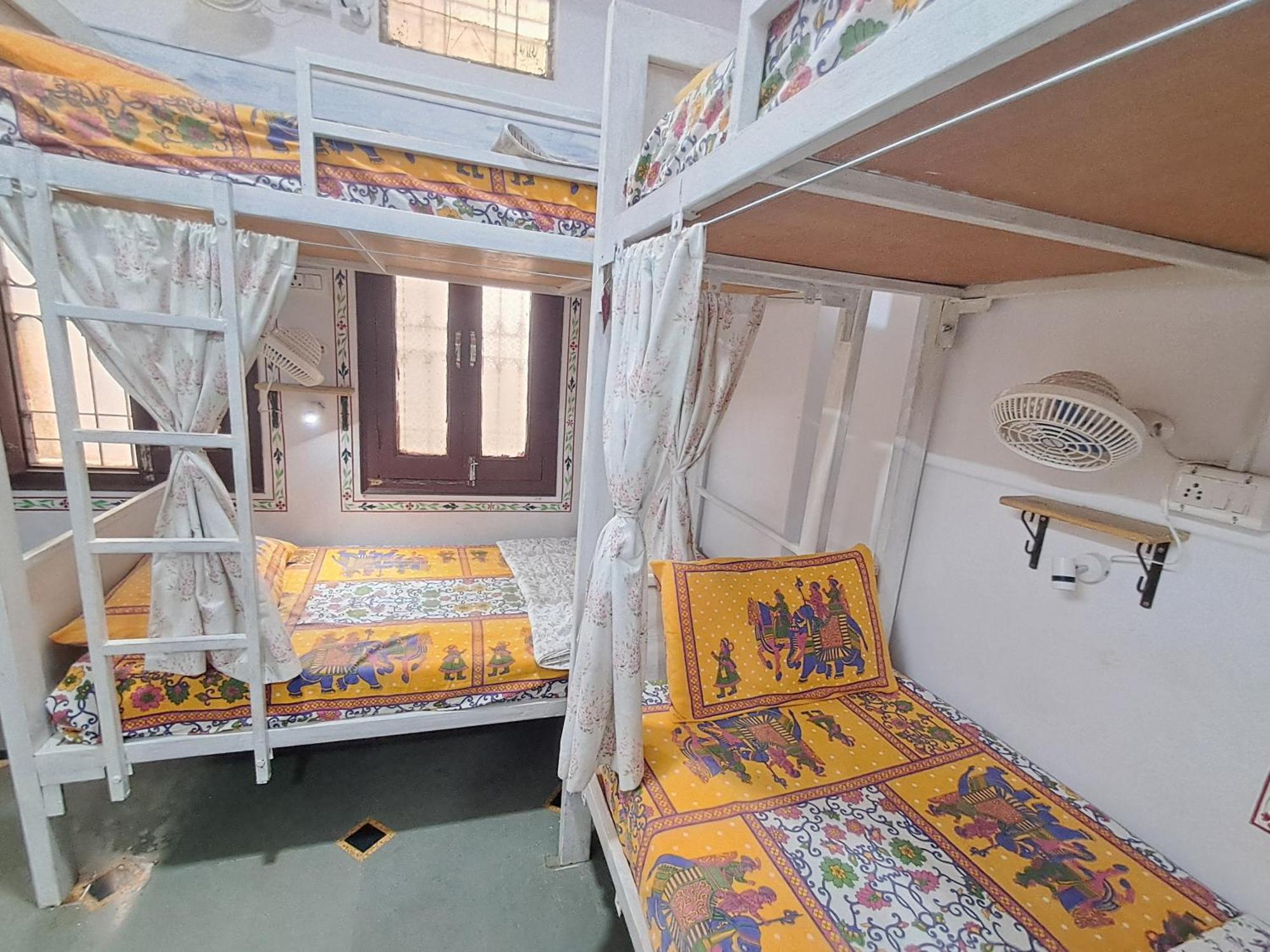 Raahi Backpacker's Hostel *