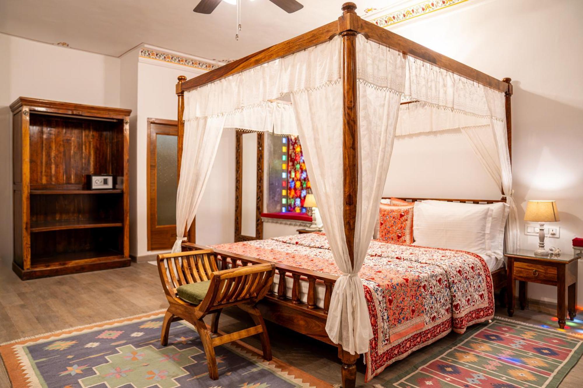 Hotel Udaigarh - Udaipur