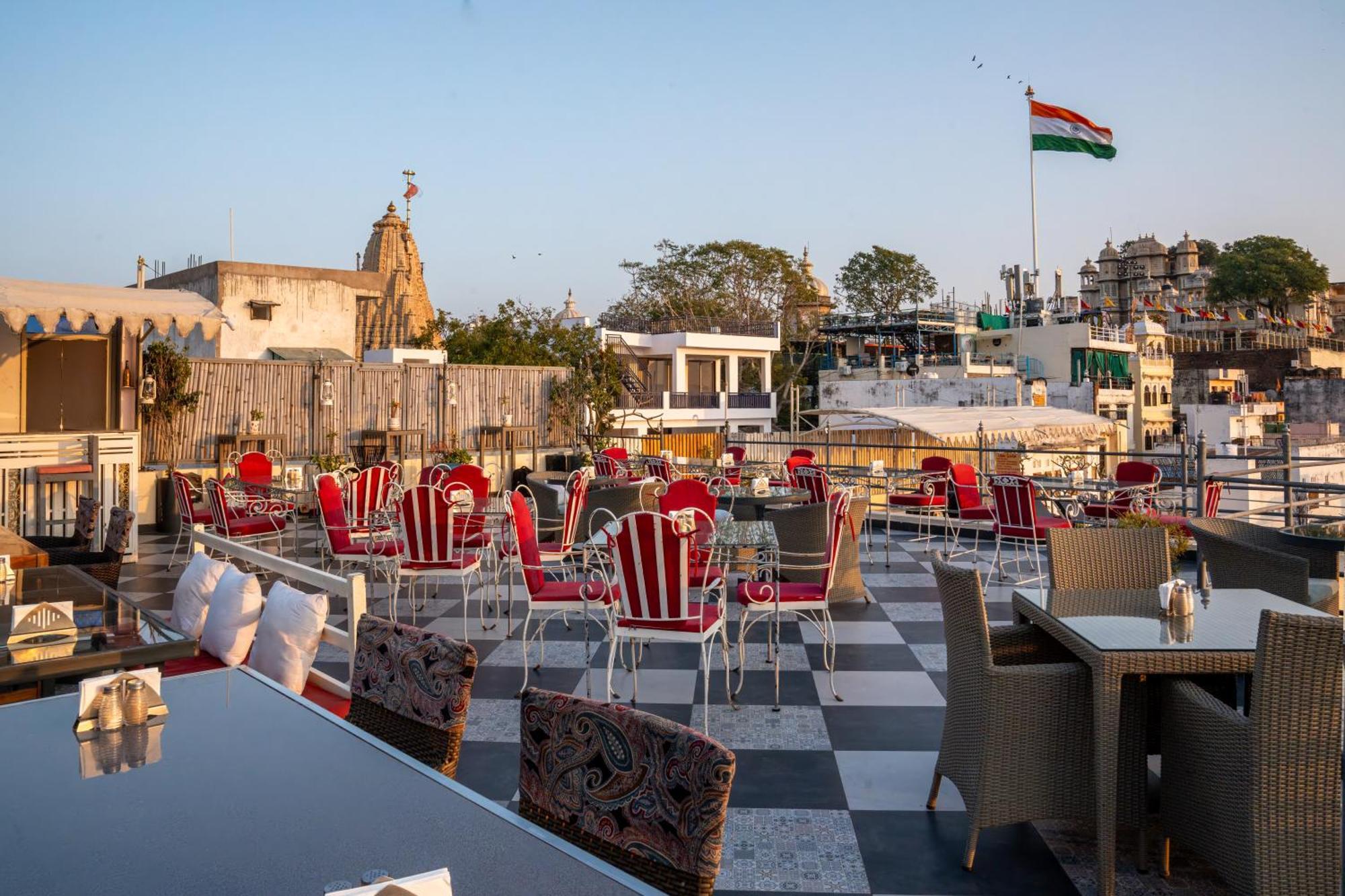 Hotel Udaigarh - Udaipur