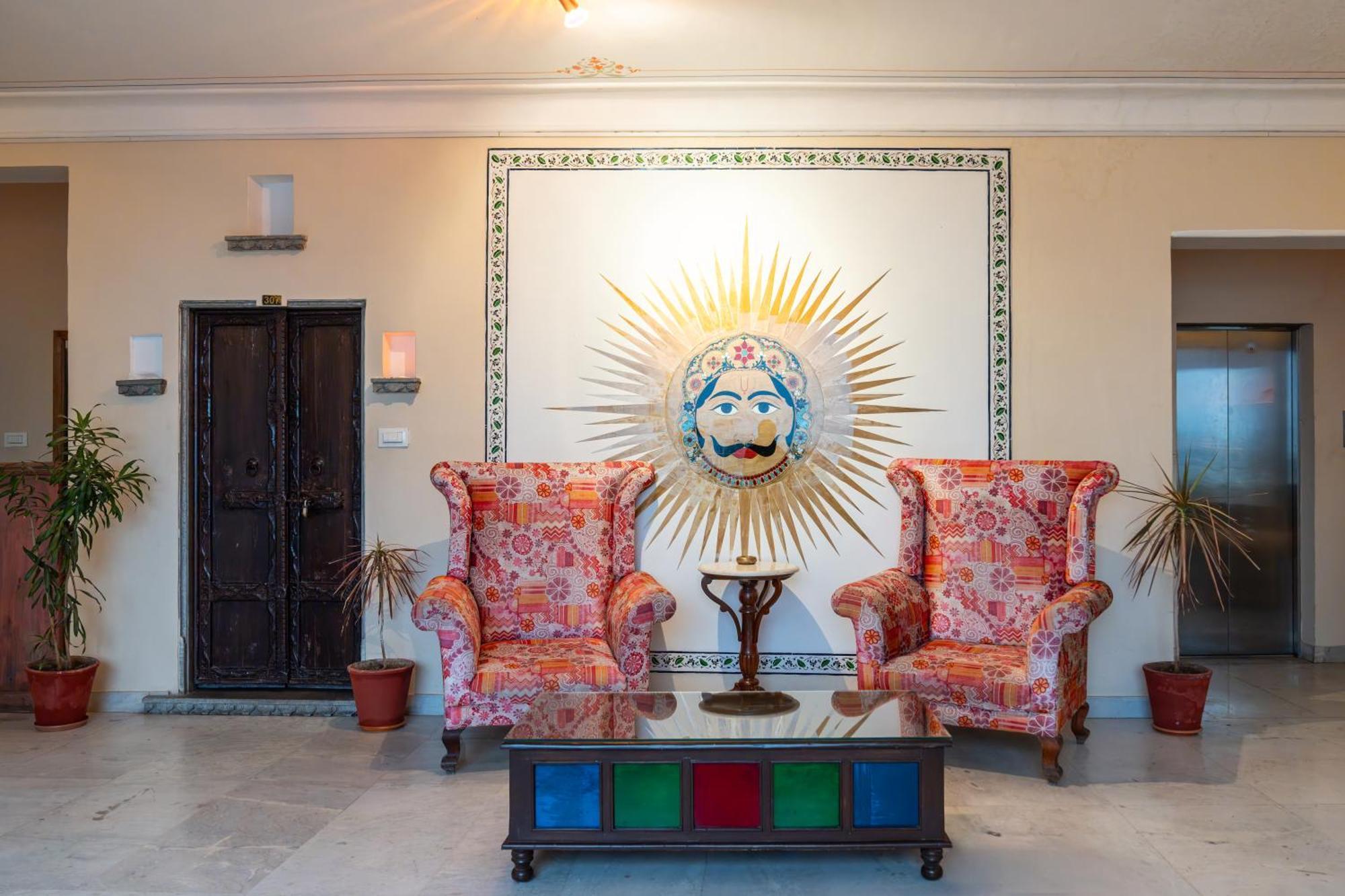 Hotel Udaigarh - Udaipur