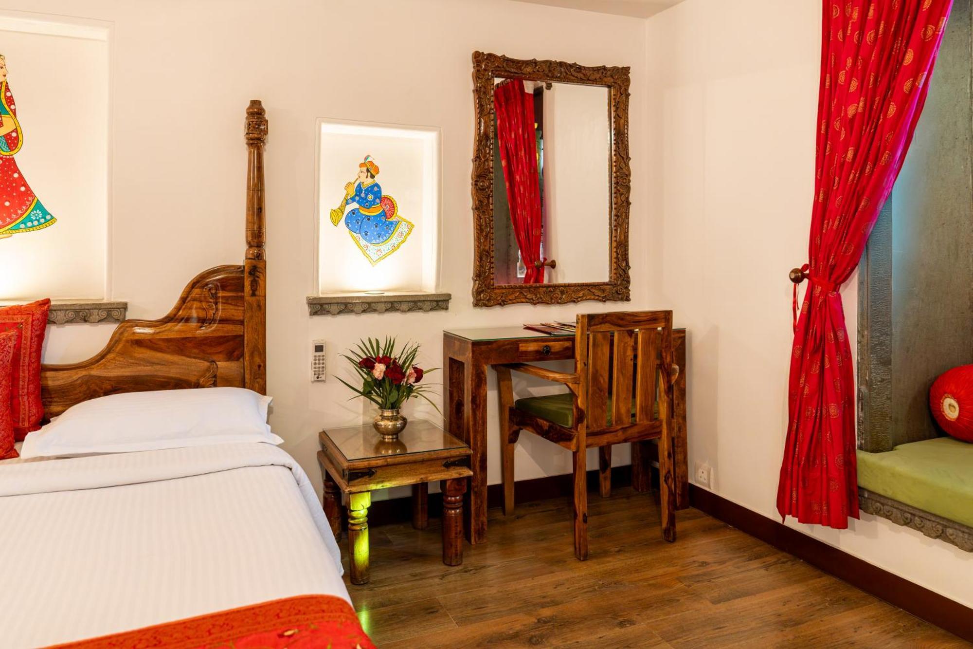 Hotel Udaigarh - Udaipur
