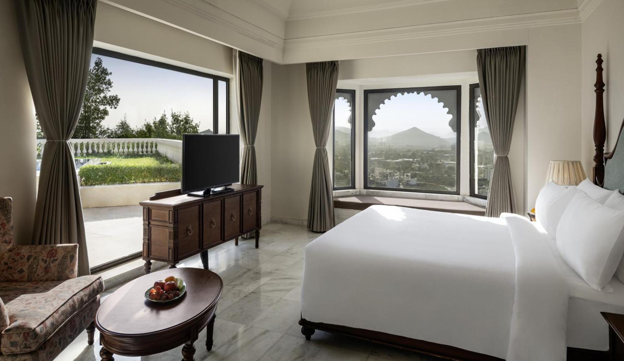 Bhairavgarh Palace 4*