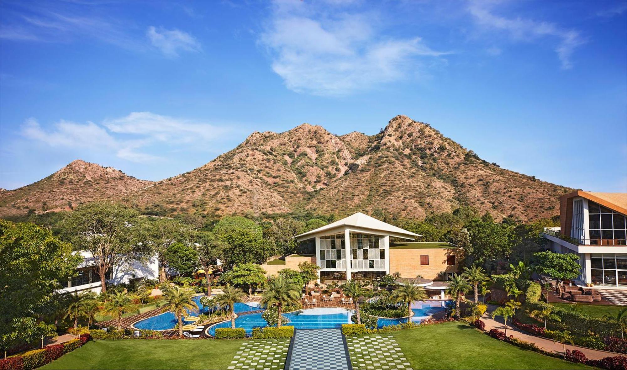 Hotel Taj Aravali & 5*