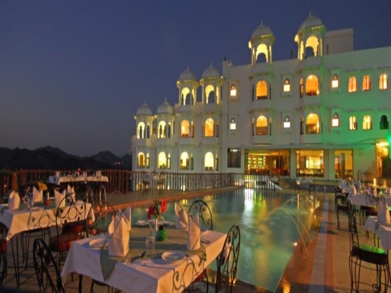 Hotel Bhairavgarh Palace 4*