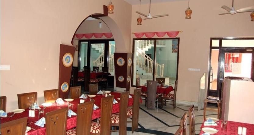 Hotel Oriental Palace 3*