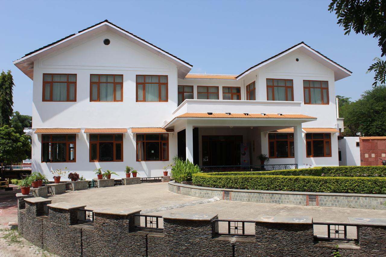 Amantra Shilpi &