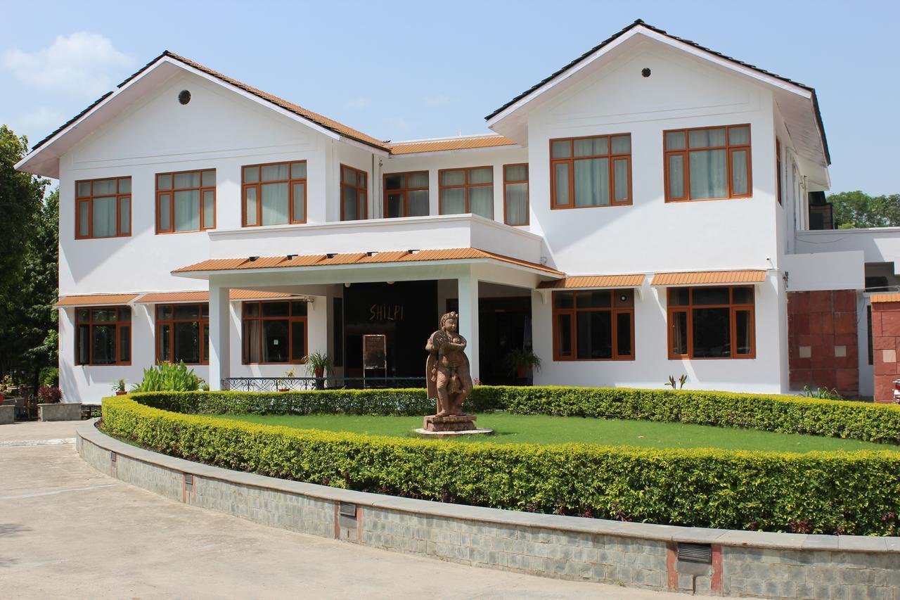 Amantra Shilpi &