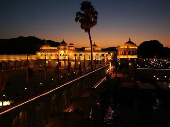 Jagmandir Island Palace - Grand Heritage Udaipur
