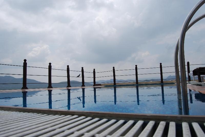 Hotel Udaigarh - 3*