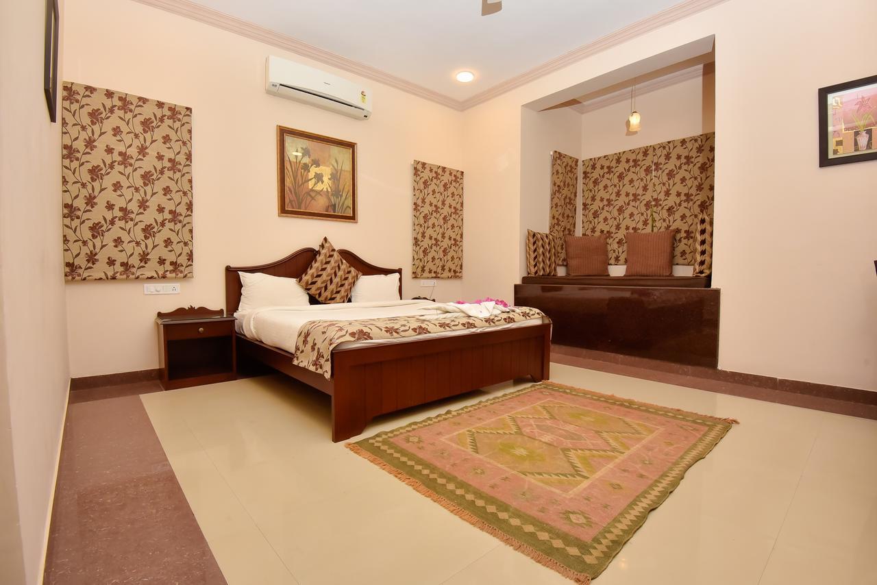 Resort Araliayas & Udaipur