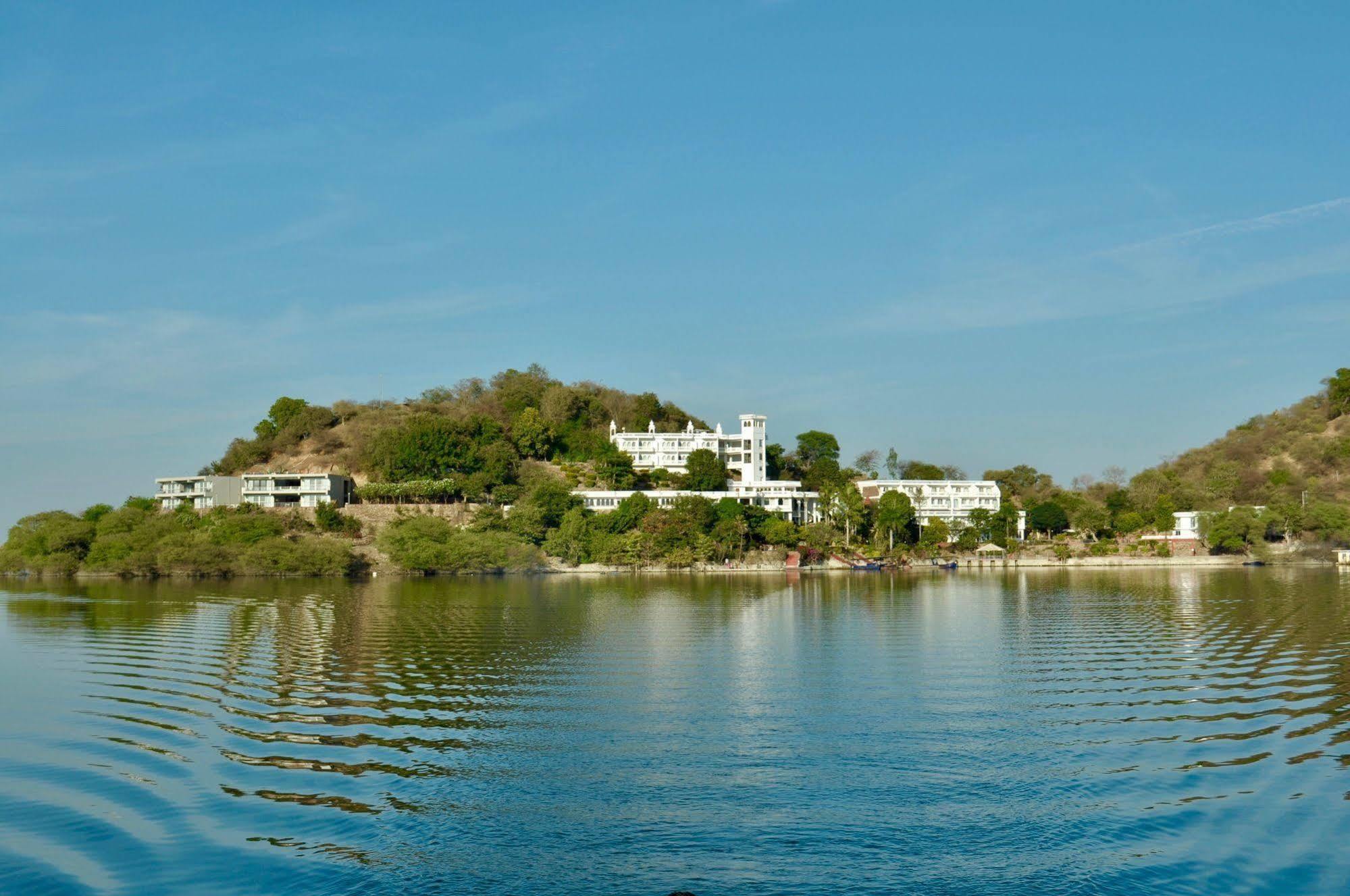 Resort Jaisamand Island Udaipur