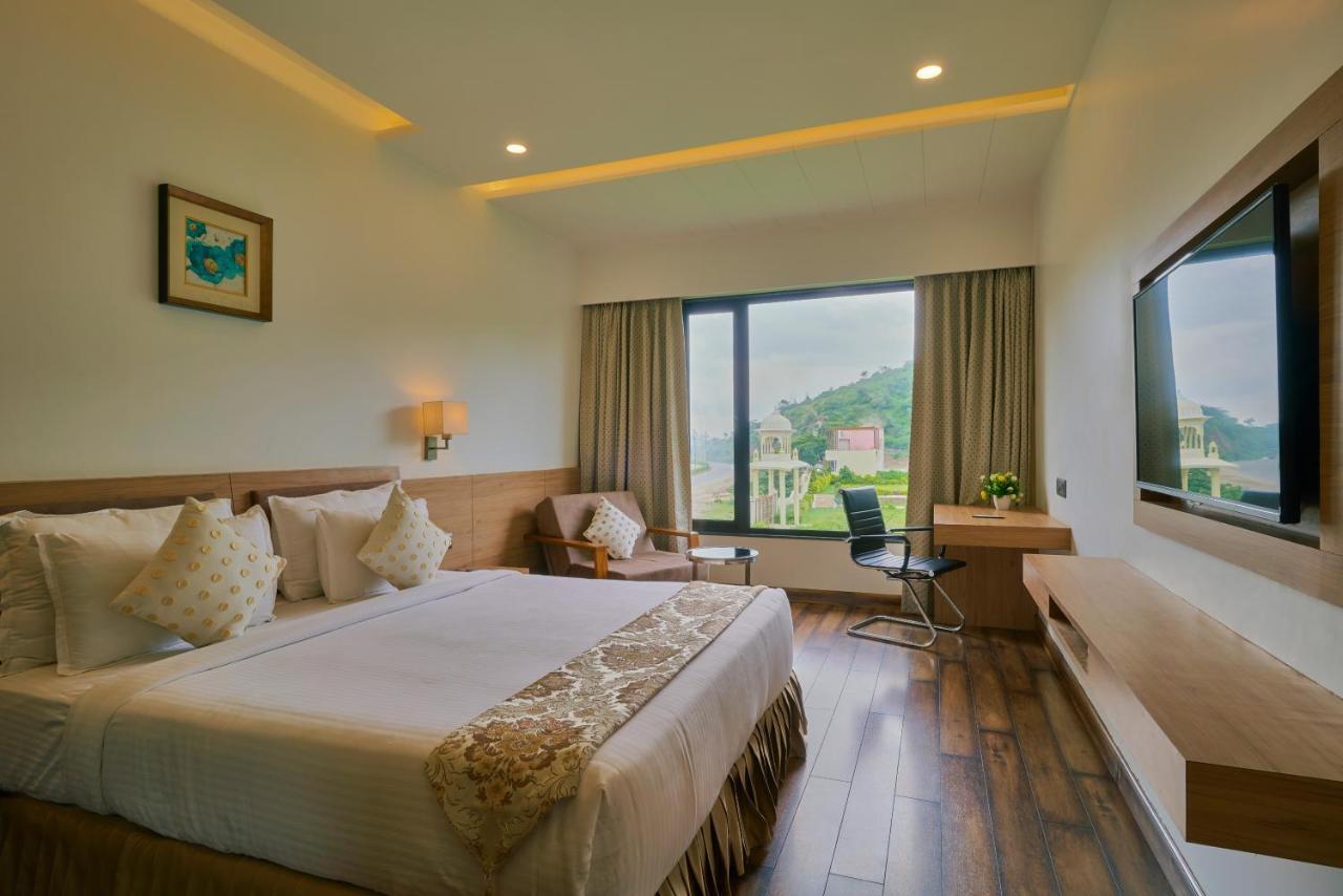 Hotel Skk Blu & Udaipur