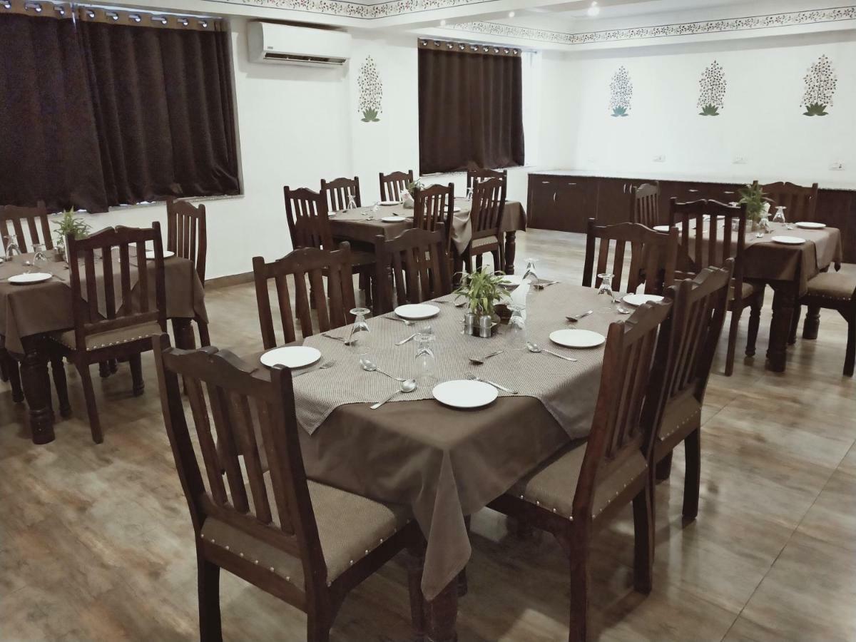 Hotel Kanj Ayaan 3*