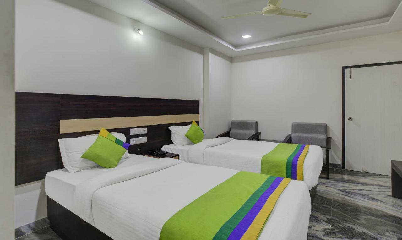 Royal Dezire Hotel