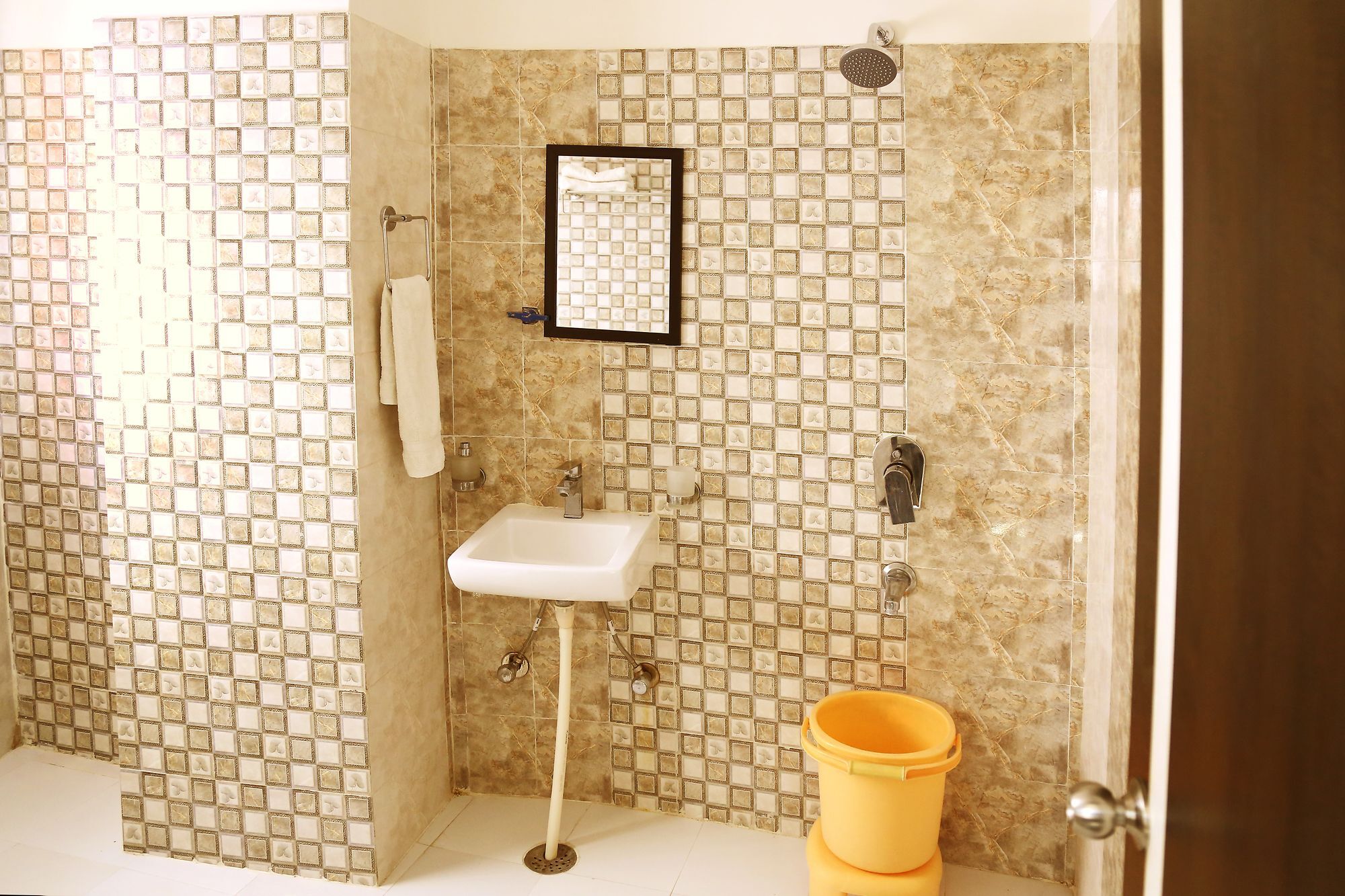 Hotel Royal Dezire 4*
