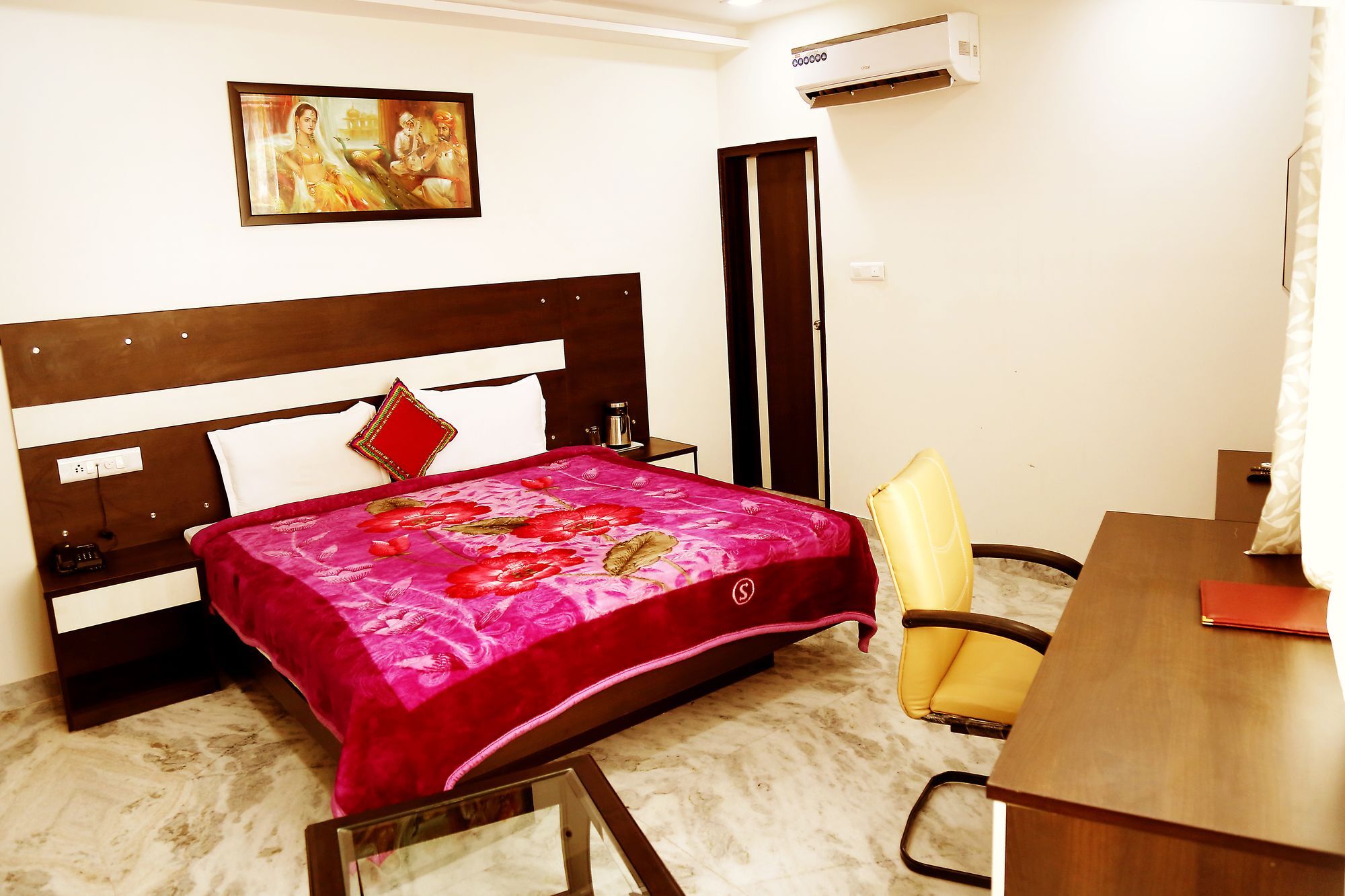 Royal Dezire Udaipur