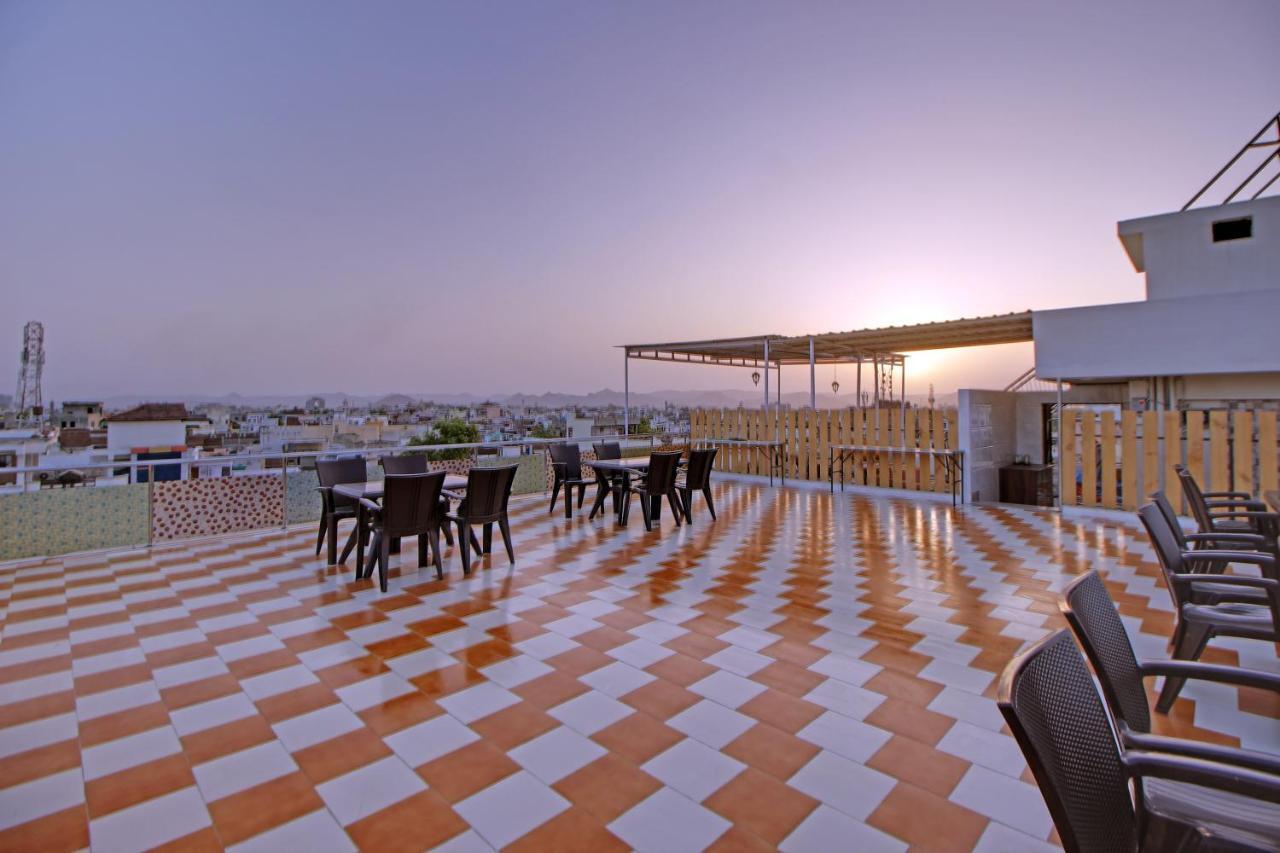 Royal Dezire Hotel