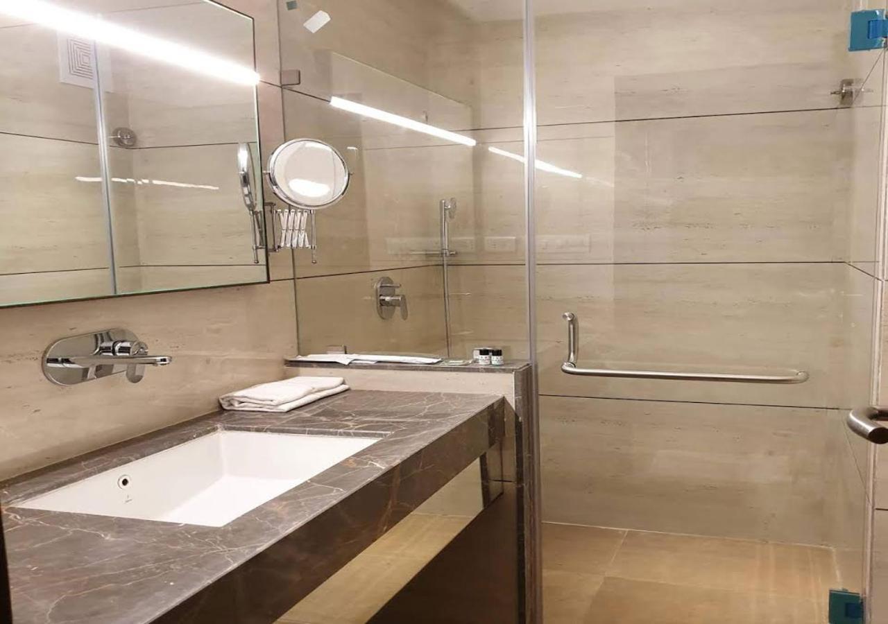 Hotel Seasons Park 3*